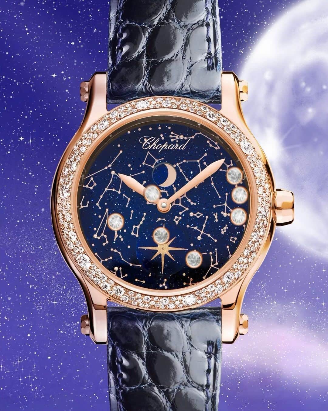 ショパールのインスタグラム：「Make a wish upon a star! Embrace the cosmos on her wrist with #Chopard’s celestial #HappySport selection. Explore our shopping tags to discover an engaging #ChopardGift. #ChopardFairytale #ChopardWatch #HolidaySeason #SwissMade #LuxuryWatch」