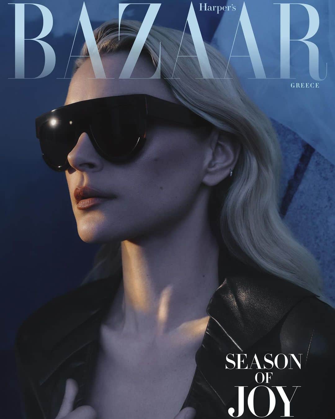 ジェシカ・スタムのインスタグラム：「@HarpersBazaarGreece January 2024 photographed by @JonnyMarlow   ⭐️✨⭐️   Styling - @st.raffi Hair - @sheardeath Hair color - @georgepapanikolas Makeup - @tamielsombati Casting - @tashatongpreecha」
