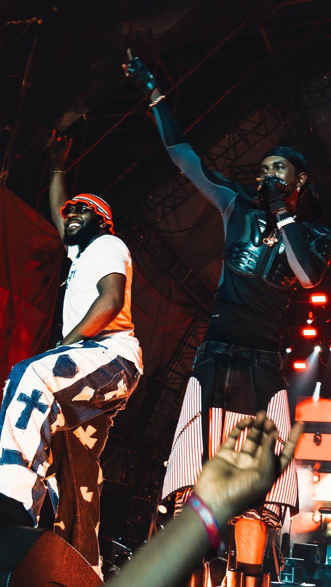 Don Jazzyのインスタグラム：「HIP HOP ASSIGNMENT @blacksherif_ 🇬🇭🇳🇬♥️」