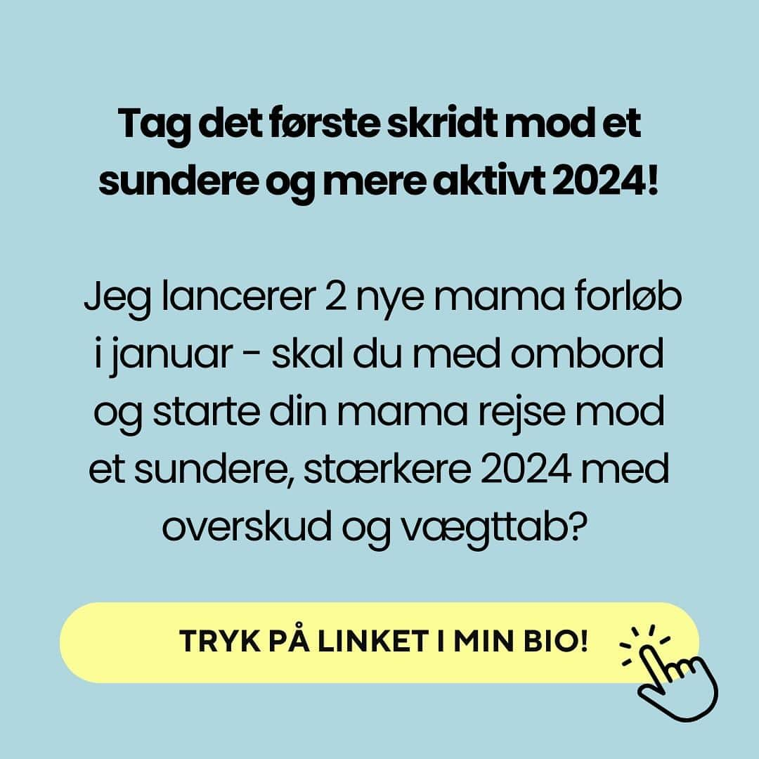 ヤネッテ・オッテセンさんのインスタグラム写真 - (ヤネッテ・オッテセンInstagram)「🌟 Nyt år, nye mål! 🌟  I 2024 vil jeg prioritere min egen glæde - blandt andet ved at være stærk og fastholde de ting der gør mig glad 🙏 Jeg vil træne, spise lækkert og prioritere selvpleje, så jeg kan være den bedste mor, bonus mor og kæreste for min familien ♥️  Swipe til venstre for at se de tre nytårsforsæt, som du som travl mor, kan tage med dig ind i 2024, for at omfavne en sundere og mere aktiv livsstil 💪✨  1️⃣ Korte Hjemmetræninger Ingen tid til fitnesscenter? Intet problem! Lav effektive hjemmetræninger, der passer ind i din travle hverdag og hjælper dig med at komme i form.  2️⃣ Sundere Måltider Spar tid og energi ved at udforske sunde og hurtige opskrifter, der passer til en hektisk hverdag. Giv din krop den næring, den fortjener, uden at gå på kompromis med smag og variation.  3️⃣ Prioriter Selvpleje Gør 2024 til året, hvor du prioriterer dig selv. Indfør små øjeblikke af selvpleje i din daglige rutine, lad batterierne op med gode venner og prioriter din sundhed, så du kan tackle udfordringer med overskud og glæde.  Skal jeg hjælpe dig med at tage det første skridt mod et sundere 2024 med overskud og vægttab?   Klik på linket i min bio🫶  #jeanetteottesencoaching 🏆」12月31日 0時09分 - jeanetteottesens