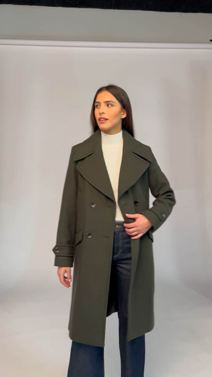 クーカイのインスタグラム：「Optez pour le manteau Nils, entre sa coupe mi-longue et sa couleur khaki il est l’indispensable à avoir cet hiver 💚 - Opt for the Nils coat, between its mid-length cut and its khaki color it’s a must-have this winter 💚  #kookai #fashion #FW23#kookaistyle #ootd #outfitinspiration #outfitideas #outfitoftheday #newcollection #winter」