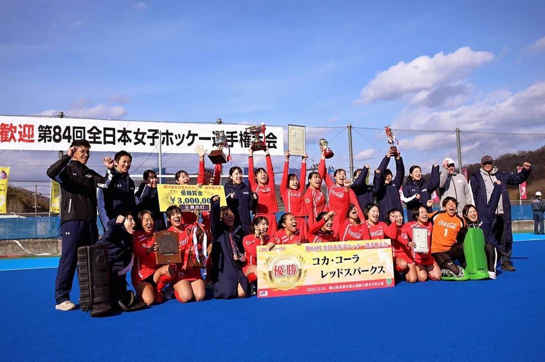 田中秋桜のインスタグラム：「2023シーズン終わり。そして皆様お疲れ様でした💯2023年も辛いこと、苦しいこと99%だったけど、みんなのおかげで怪我なく病気なく、心もまあまあ元気に終えられそうです🫶🏼🦖  いつも田中秋桜を支えてくれる皆様、本当にありがとうございました🙇🏻‍♂️みなさんよいお年を🎍🐉  2024年、自分の未来は自分で決めるということで、出し惜しみせず、驕らず、謙虚に頑張りたいと思います🔥」