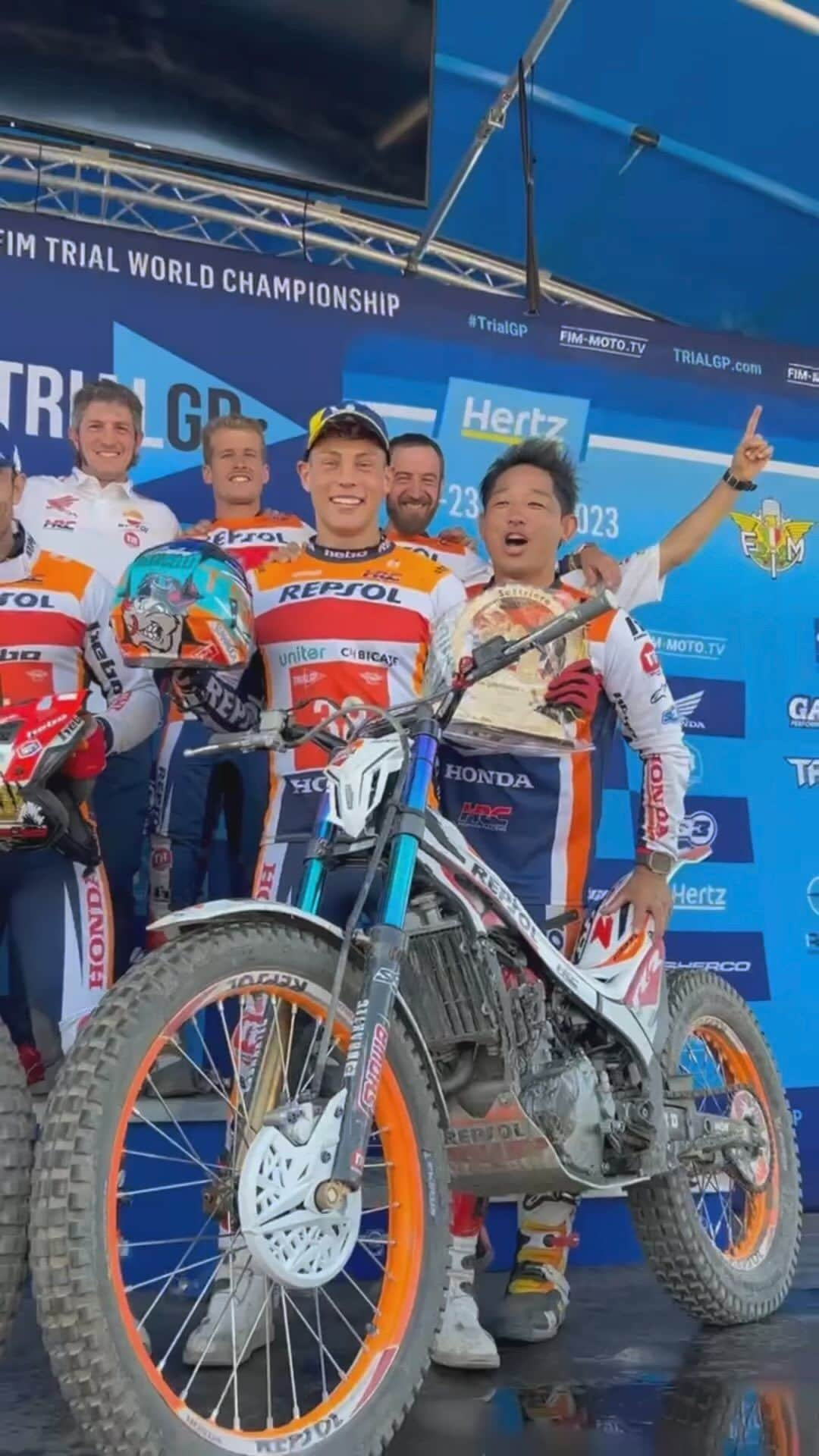 藤波貴久のインスタグラム：「Thank you 2023🫶🏻🔥 @tonibou @ggmarcelli  @hondaracingcorporation  @box_repsol  @trialteamhrc  @alpinestars  @renthal_moto  @michelinmotorsport  @twin_air  @showabygpe  @s3parts.official  @didchain  @galfer_brakes  @braktec  @hebo.factory  @ogio_powersports」