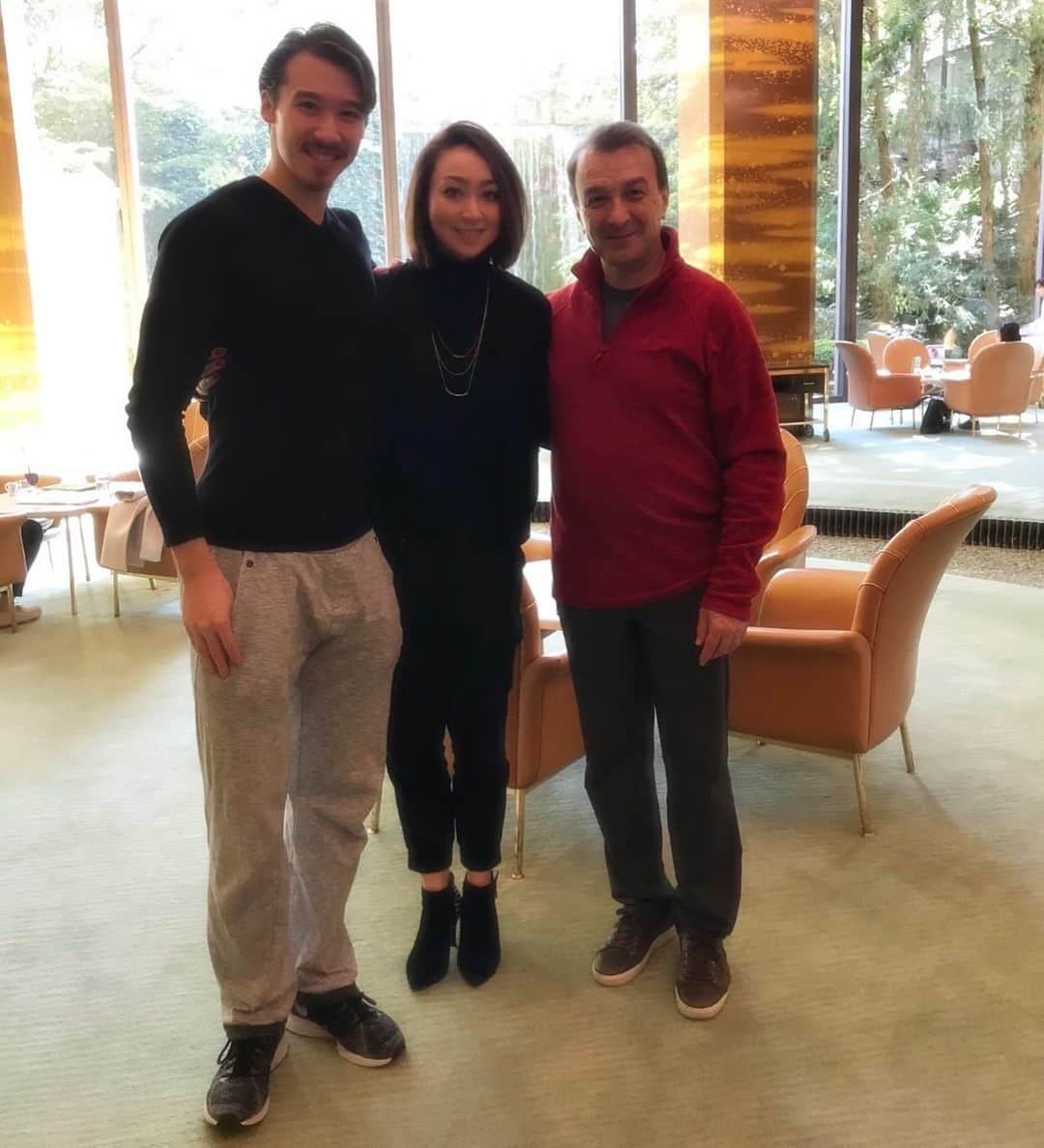 キャシー・リードのインスタグラム：「Heartbroken… Oleg has been there for me and my family in our darkest time. A truly wonderful human being. My deepest condolences to his family🤍」