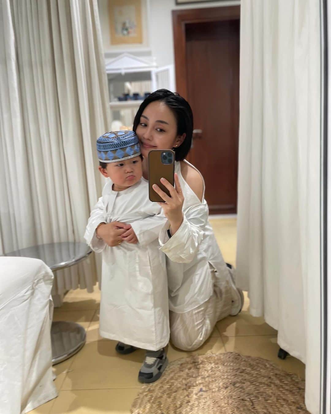 ひるいちかさんのインスタグラム写真 - (ひるいちかInstagram)「2023→2024 今年の楽しかったこといろいろ。 UAEは時差−5時間でこれからカウントダウンです😚 本年は大変お世話になりました✨ 2024年も良い年になりますように🩵  #goodbye2023 #dubai #abudhabi #海外子育て#駐在妻  #アブダビ妻」1月1日 4時55分 - hiruichika