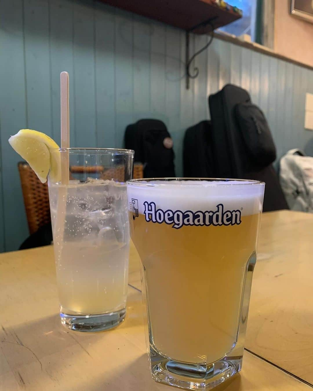 熊田和花のインスタグラム：「🍺Thank you 2023🍺  今年はいろいろな出来事があり その分だけたくさんビールを飲みました🍻  ビールは頑張った後や、誰かと一緒に飲むのが美味しいので 来年は今年よりももっと 美味しいビールが飲めるように頑張ります🍻  今年一番一緒に飲んだのは Hwylのメンバーだと思います🍺＋🍺＝🍻  今年は色々な人に本当にお世話になりました きっと、今までで一番充実した一年でした 来年もよろしくお願いします！  #beer #🍻 #ビール #ビールが好き」