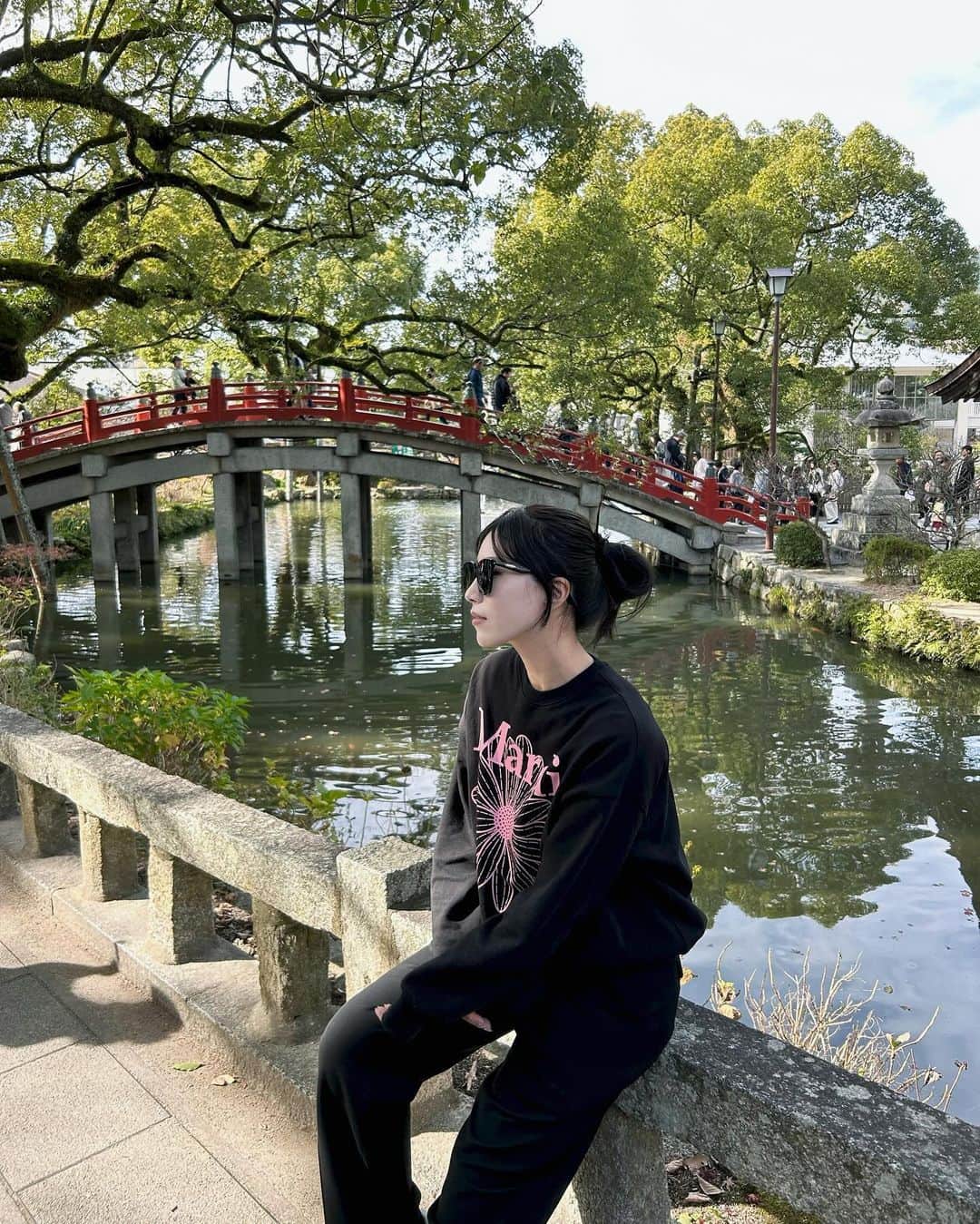 七海あやかさんのインスタグラム写真 - (七海あやかInstagram)「. あけましておめでとうございます🐲 2024年もたくさん働いてたくさん遊んで楽しいことたくさんしたいな🐉 今年は価値観を全て捨てて、またリセットしたいなと。 SNSの更新も頑張りたい(毎年言ってる)」1月1日 14時02分 - aya_tsukishima