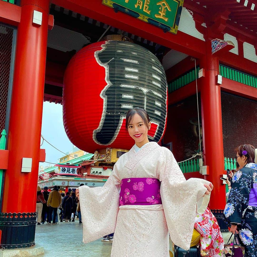 hina2221のインスタグラム：「あけましておめでとうございます⛩🎍🩷 今年もよろしくお願いします✨✨」