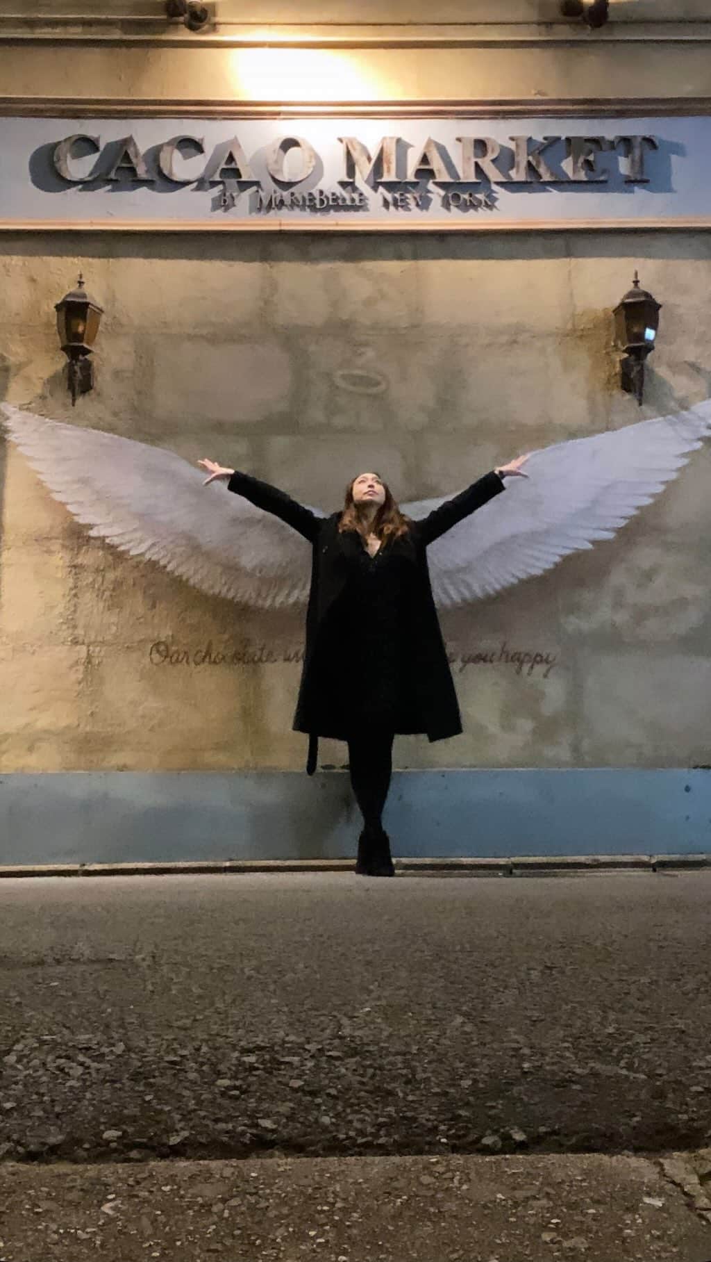 キャシー・リードのインスタグラム：「Thank you 2023❣️Grateful for every moment with so many wonderful people❤️ Looking forward to 2024💪😊 明けましておめでとうございます🎍 今年もよろしくお願いします🌅」