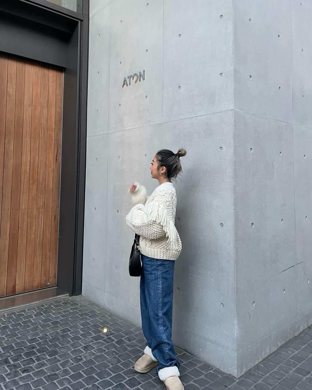 MISAのインスタグラム：「Happy New Year 2024🐉✨  皆様あけましておめでとうございます 今年は自分らしく楽しく過ごせる1年にします⛩️  今年もよろしくお願い致します🫶🏽  #happynewyear#2024」