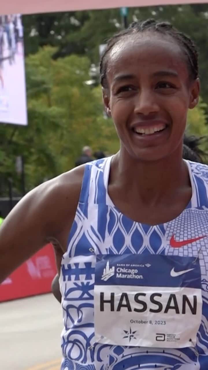 The Run Dept.のインスタグラム：「Fear, doubt, and her second marathon ever were no match for @sifanhassan and the Nike Alphafly 3. She left it all in the dust to snag victory #2 on the streets of Chicago.  The Nike Alphafly 3 drops January 4, 2024. Learn more at the 🔗 in bio.」