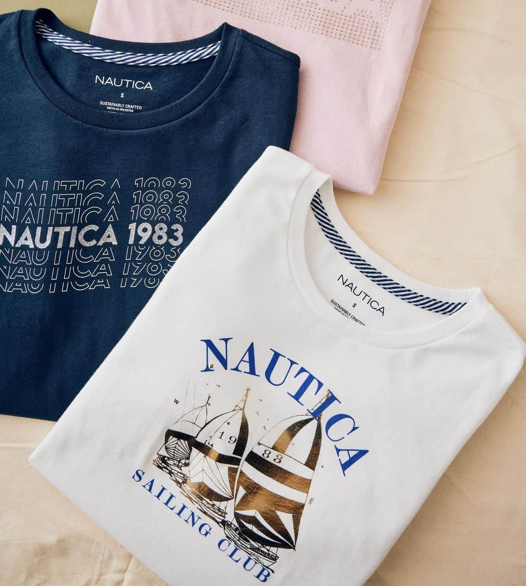 ノーティカさんのインスタグラム写真 - (ノーティカInstagram)「Rich colors meet quality fabrics. Discover all your favorite tees now ready for winter❄️」1月4日 8時08分 - nautica