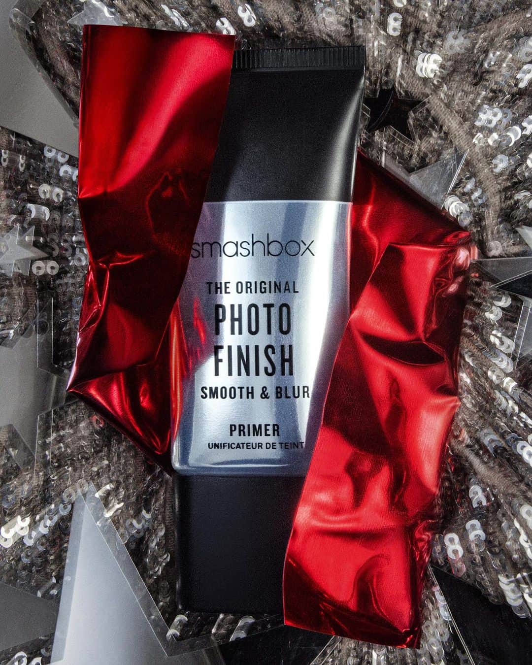 Smashboxのインスタグラム：「Your new year’s resolution might not last but with Smooth + Blur primer and Endurance setting spray your makeup def will  Shop comfy longwear @ultabeauty | Link in bio」