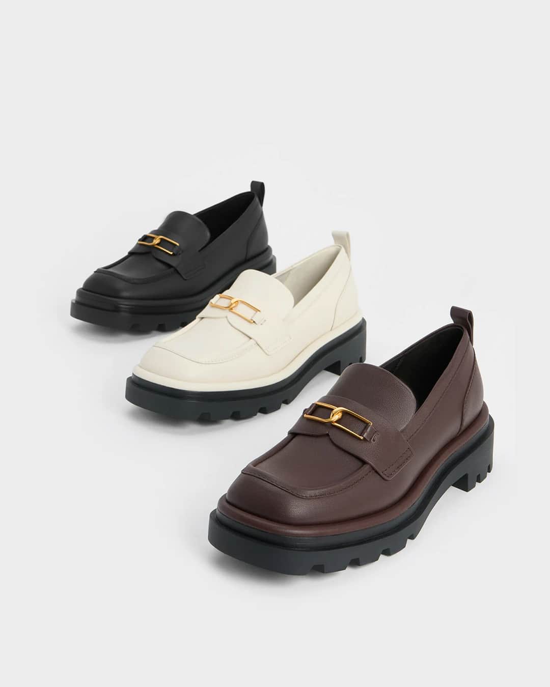 CHARLES & KEITHのインスタグラム：「No matter which style you prefer, the Gabine leather loafers and Chelsea boots will imbue your outfit with understated elegance.  Shop the collection via the link in bio.  #CharlesKeithGabine #CharlesKeithOfficial  Products featured: Gabine Leather Pull-Tab Loafers Gabine Leather Loafer Chelsea Boots」