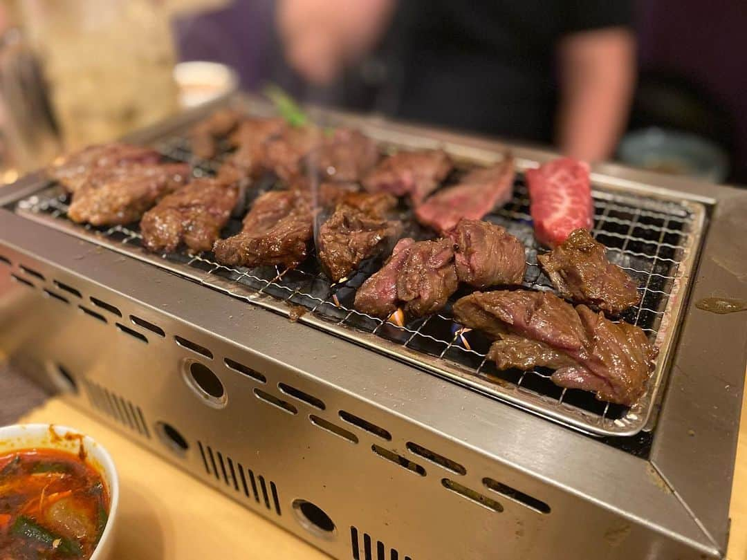 大沢文也さんのインスタグラム写真 - (大沢文也Instagram)「久留米にある焼肉屋さん🥩 ここには魍魎の武丸がおられます（≧∇≦） ブッ拓の特攻服がたくさんあってテンション上がりました🤩🤩  #焼肉 #yakiniku #特攻の拓 #魍魎 #久留米」1月21日 16時22分 - fumifumi_k1