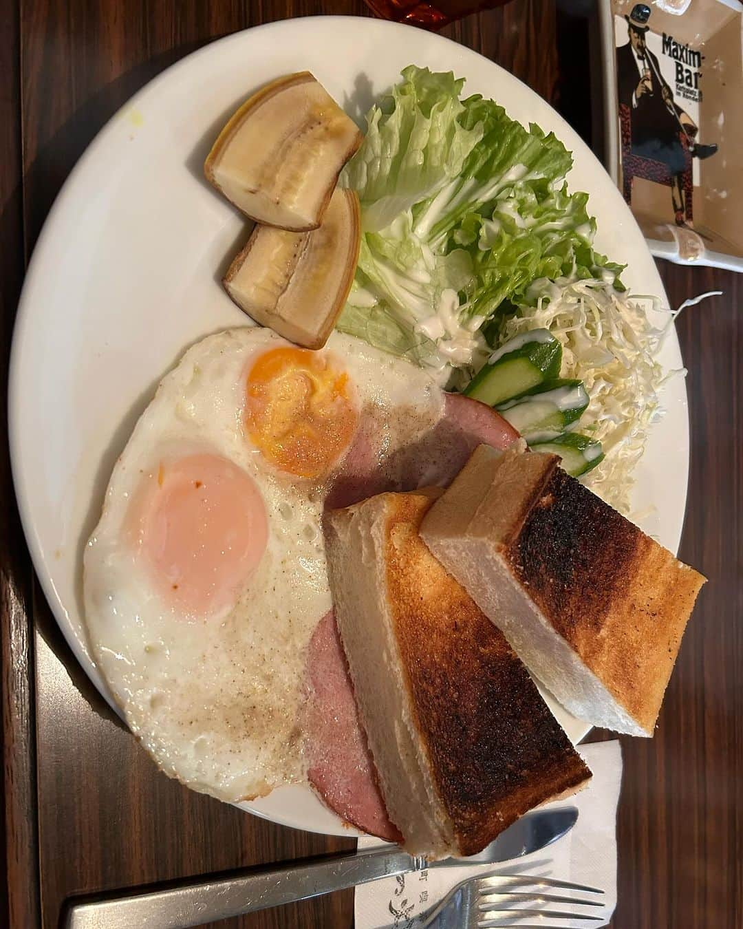 熊田和花さんのインスタグラム写真 - (熊田和花Instagram)「🍮🍳🥓🍞  この前のケプラpre. 23世紀ツアー 心斎橋Pangea編 の前にメンバーで行った素敵喫茶店☕️  #街の灯り #喫茶店のプリン #固めプリン #大阪カフェ #喫茶 #喫茶店巡り」1月26日 12時16分 - wa_flower_