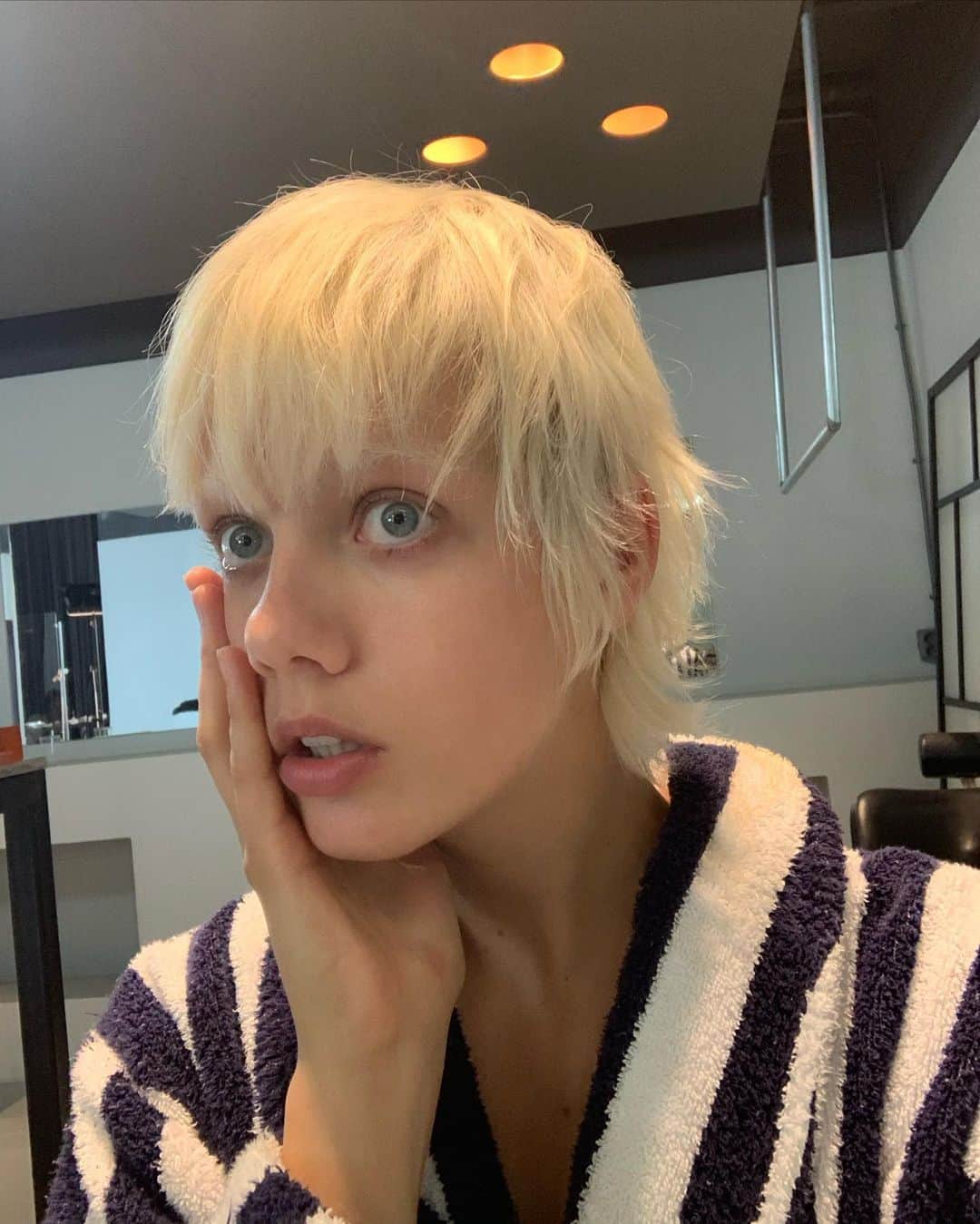 マリヤン・ジョンクマンのインスタグラム：「Wait how does this work again?」