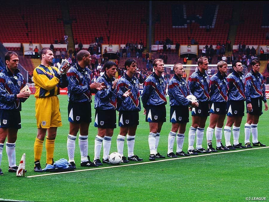 日本サッカー協会さんのインスタグラム写真 - (日本サッカー協会Instagram)「【#OnThisDay】1995.6.3🔙 ・ アンブロカップ イングランド代表 2-1 #日本代表 📍ウェンブリー ⚽#井原正巳 ・ イングランド、スウェーデン、ブラジル、日本が参加した大会の初戦。 井原選手がウェンブリースタジアムでの日本人初得点を記録した。 ・ #前川和也 #田坂和昭 #柱谷哲二  #井原正巳 #名良橋晃 #相馬直樹 ⇒73' #柳本啓成 #山口素弘 #北澤豪 #森島寛晃 ⇒80' #福田正博 #中山雅史 ⇒65' #黒崎比差支 #三浦知良 ・ #jfa #daihyo #SAMURAIBLUE」6月3日 20時42分 - japanfootballassociation