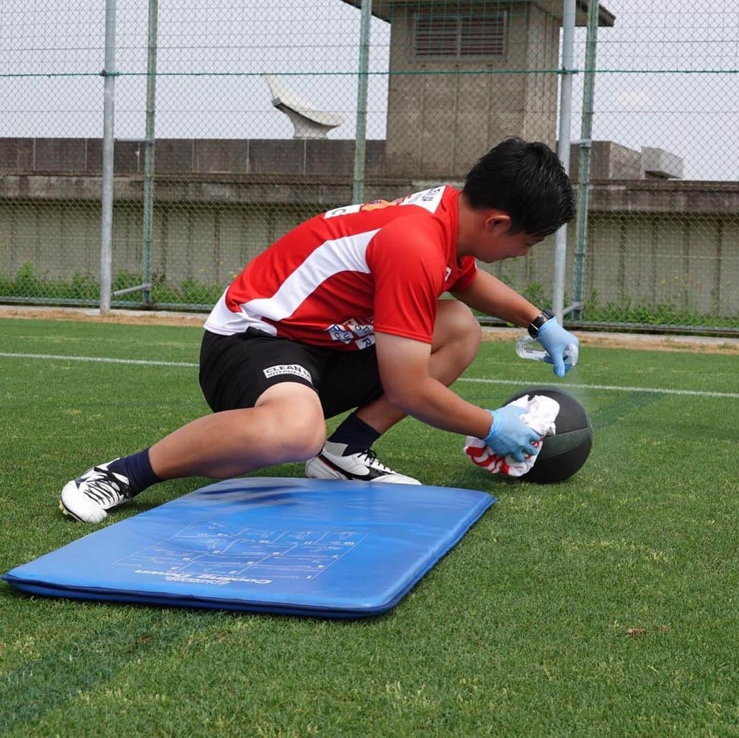 竹重安希彦さんのインスタグラム写真 - (竹重安希彦Instagram)「トレーニング再開しました！ 改めてサッカーができることに、 色々な人の協力に感謝！ リーグ戦再開まで1ヶ月、 最高の準備を！ ♯横浜FC ♯yokohamafc ♯トレーニング再開 ♯感染予防 ♯徹底 ♯色々な人に ♯感謝 ♯コロナに負けるな」6月3日 21時08分 - akihikotakeshige125