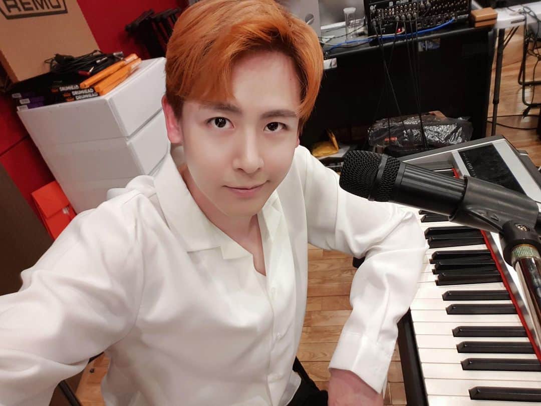 ニックン（2PM）のインスタグラム：「Have a good night on Mars!」