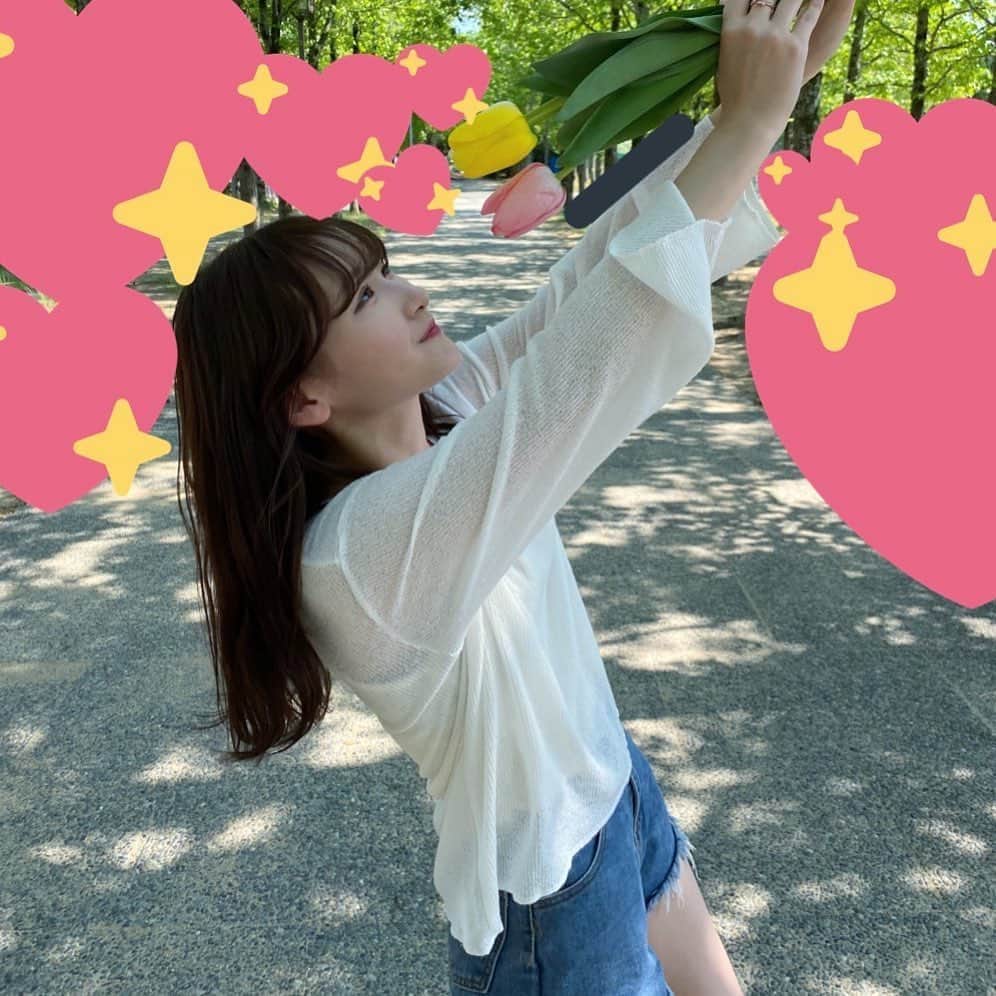 近藤あさみ バニー 近藤あさみさんのインスタグラム写真 - (近藤あさみInstagram)「Twitterと一緒でごめん(；；) ・ ・ ・ #被写体 #チューリップ  #韓国ファッション #17kg #dejou #ootd #花 #ホワイト #デニム #ショートパンツ」6月3日 21時25分 -  asamichan_24