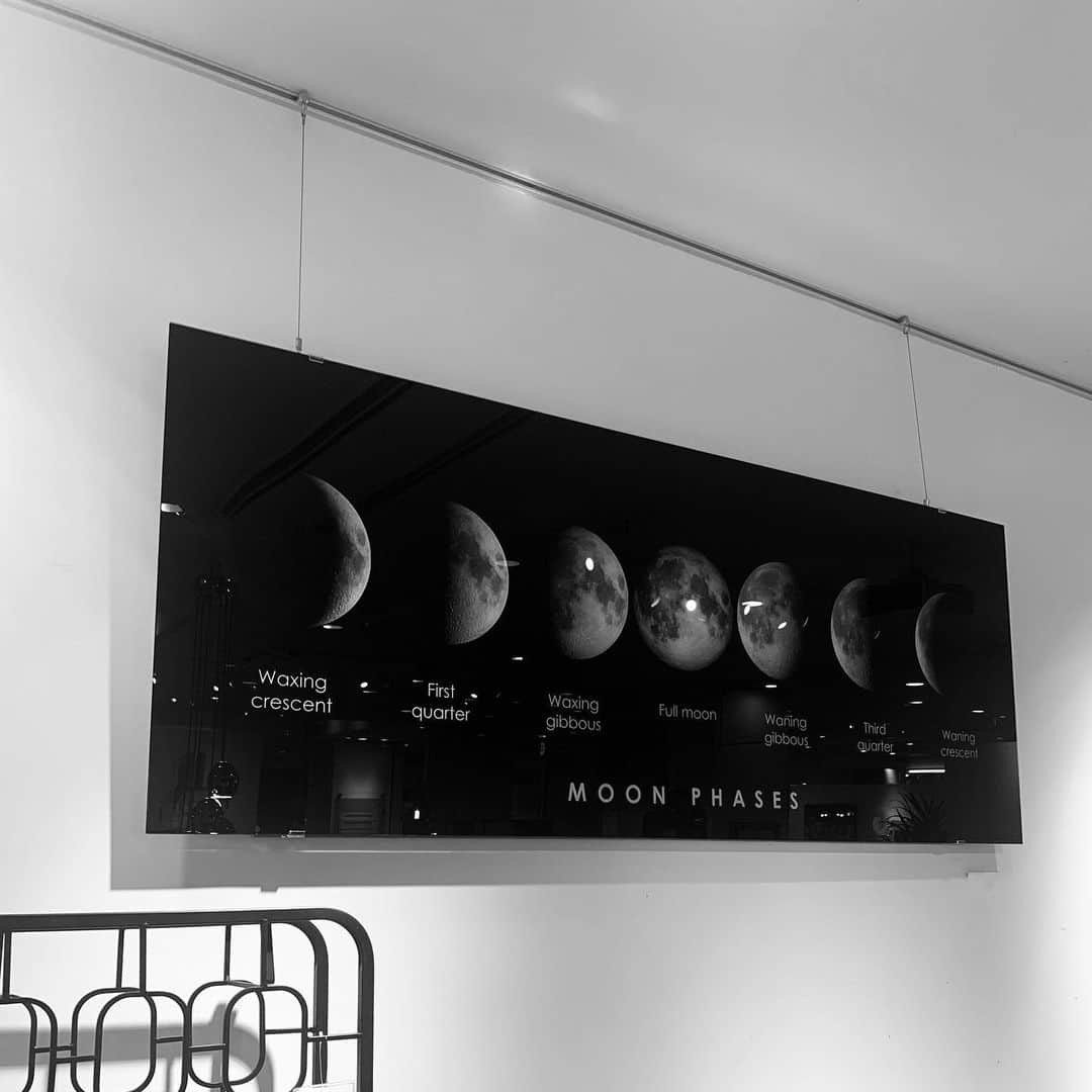 のインスタグラム：「🌒🌓🌔🌕🌖🌗🌘 ﻿」