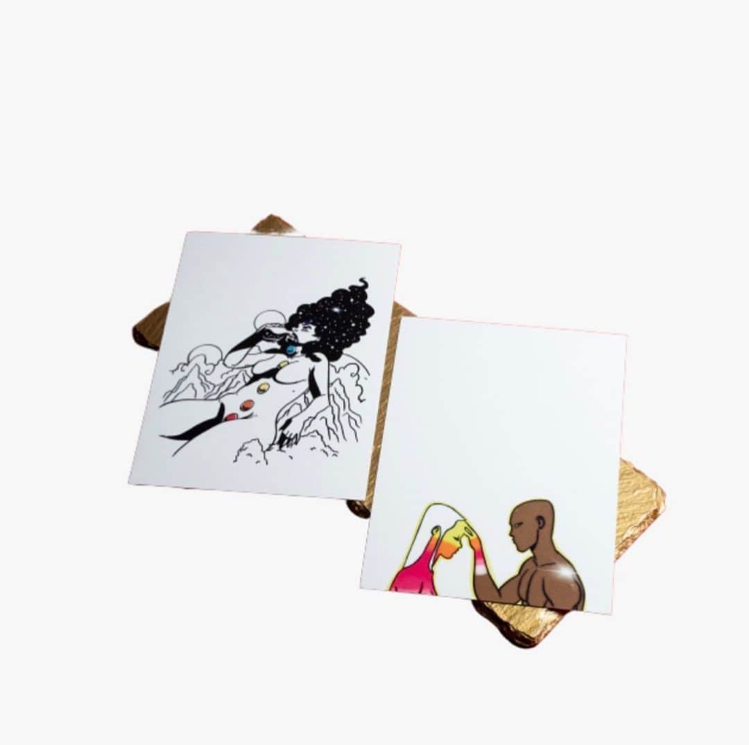 コビー・スマルダーズのインスタグラム：「I am here to amplify.  Learning a lot along the way.  In my searching I found some amazing Businesses. Check them out. They are incredible. Slides go in the below order.. @ujamaabox - special curated finds boxed and delivered.  @blkmktvintage - amazing vintage finds and collectables. @unwrp - offer beautiful sustainable gifting options. @thehoneypotco - plant based feminine care system. @mikailasbees - 15 year old girl selling delicious lemonade and other honey based products.  Please send me more businesses to check out. ❤️🧡💛💚💙💜」