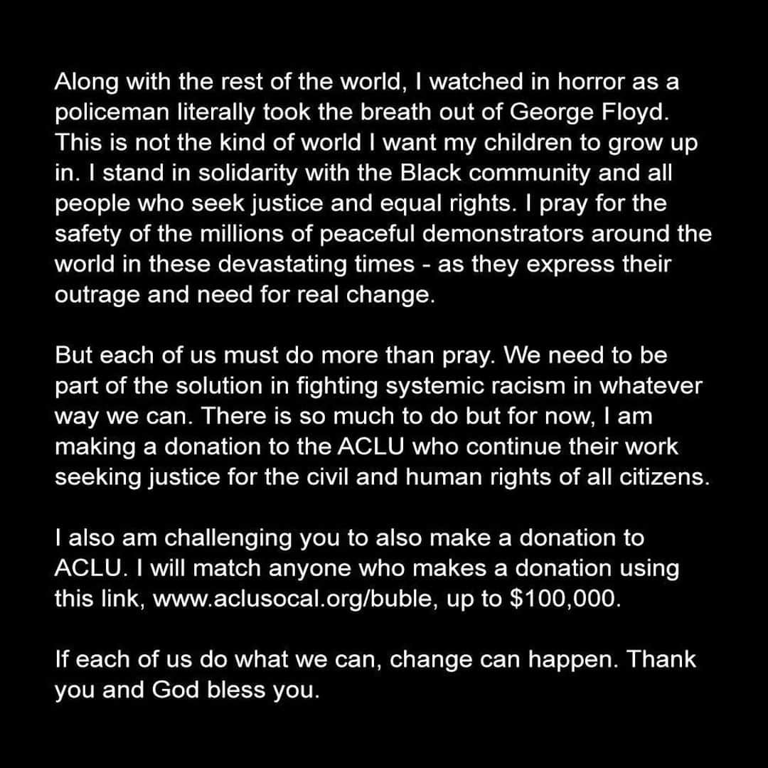 マイケル・ブーブレのインスタグラム：「I will match anyone who makes a donation using this link, https://aclusocal.org/buble, up to $100,000. Link in bio.」