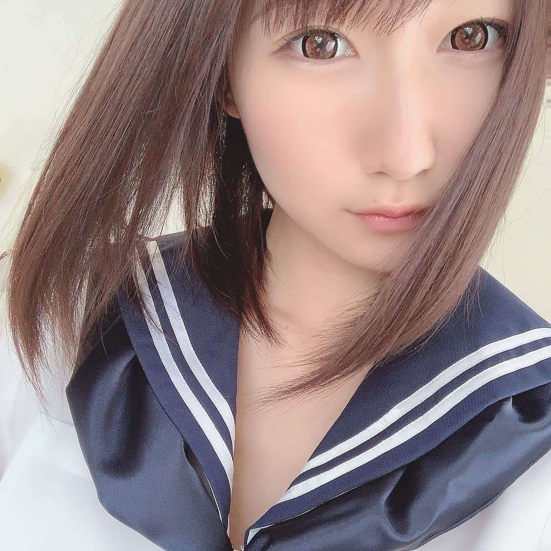 夢乃美咲さんのインスタグラム写真 - (夢乃美咲Instagram)「． 週の真ん中！がんばろね ． #セーラー服 #AV女優 #アイドル #ロリ #ミスid2021 #1日1ゆめの」6月4日 0時41分 - nosyumenos