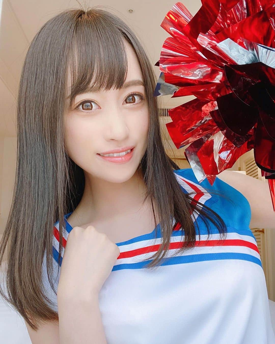 桐山結羽のインスタグラム：「✿﻿ ﻿ チア💓﻿ チアみたいにはやく活発に﻿ お外でてうごきたーい！﻿ ﻿ ま、お城巡り行きたいだけなんだけどね🤗﻿ ﻿ #クルーズグループ #av女優 #AV﻿ #セクシー女優 #桐山結羽」