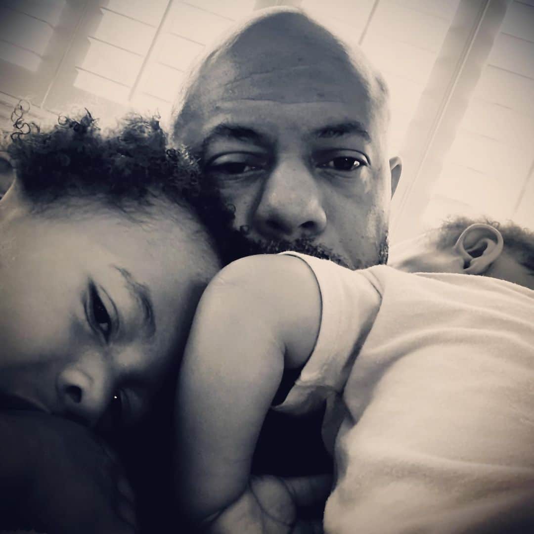ロックモンド・ダンバーのインスタグラム：「I am a BLACK MAN raising my BLACK BOYS without FEAR! #endracism #byanymeansnecessary」