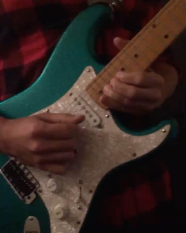 ウォーク・ザ・ムーンのインスタグラム：「🌊🎸🧜‍♂️」