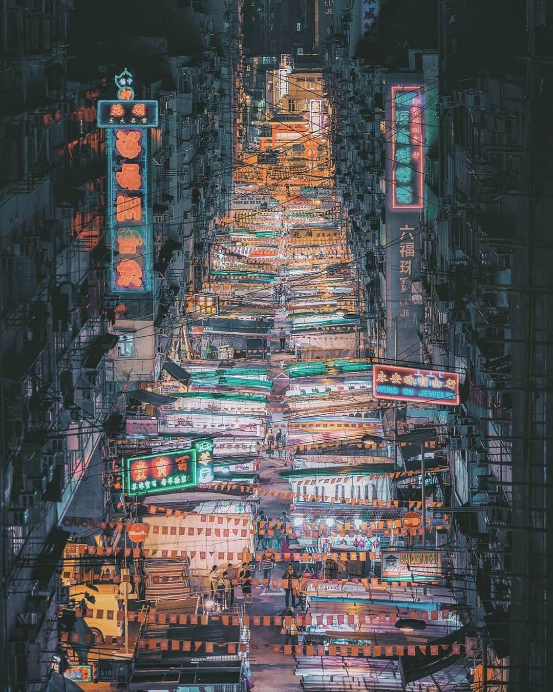 Berlin Tokyoのインスタグラム：「One of my favorite city in the world. . . . #hellofrom #hongkong」