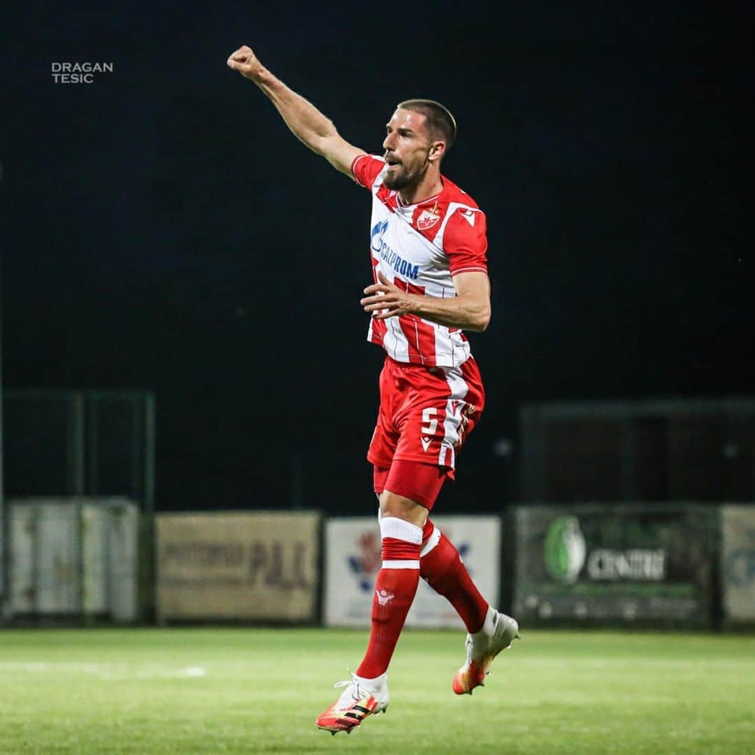 ミロシュ・デゲネクさんのインスタグラム写真 - (ミロシュ・デゲネクInstagram)「🔴⚪️⚽️ Idemo dalje još jedna stvar je ostala. 🔴⚪️⚽️」5月30日 23時40分 - milosdegenek