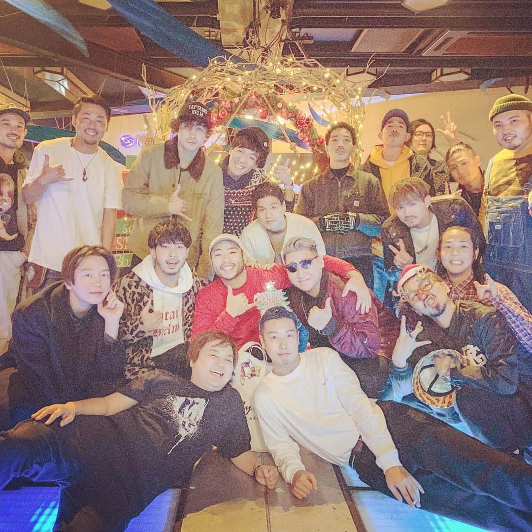 KENNY（吉原健司）さんのインスタグラム写真 - (KENNY（吉原健司）Instagram)「Stay Chill🤙🏾 Thank you @vuenos_tyo  Thank You @chillin_music  思い出をありがとう！ . 2枚目は第一回目のChillinの時の📸😂 #vuenos #chillin」5月31日 0時33分 - kenny_yoshihara