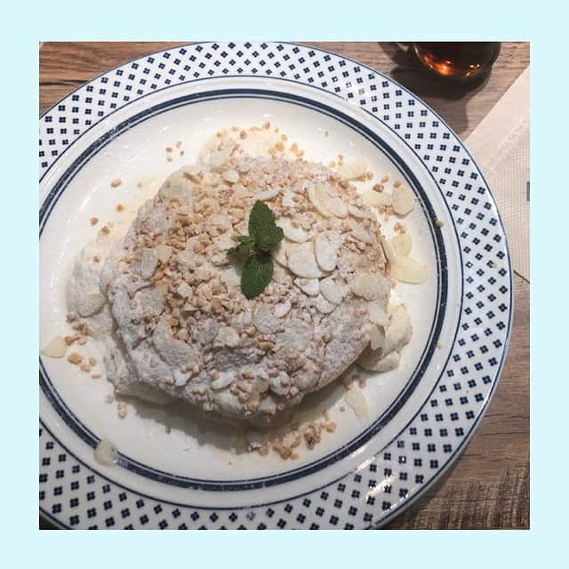 中西香菜さんのインスタグラム写真 - (中西香菜Instagram)「﻿ ﻿ みんなの今思い浮かぶ好きな食べ物は？🥞﻿ ﻿ 香菜はマカデミアナッツのパンケーキ🥞﻿ ﻿ 忘れられないおいしさ🥺💗﻿ ﻿ ﻿ 前回の投稿で好きな動物教えてくれてありがとう😊✨﻿ みんなそれぞれで！！！おもしろかったです😂﻿ ﻿ ﻿ ﻿ #パンケーキ﻿﻿ #中西香菜」5月31日 0時34分 - nakanishi_kana_