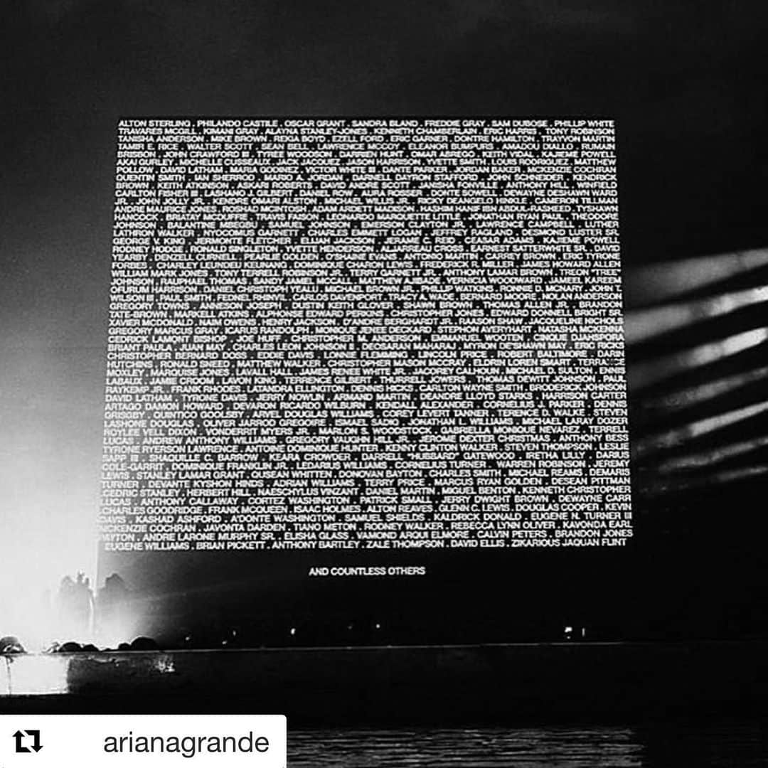 エリザベス・ギリースのインスタグラム：「Like many of you, I didn’t sleep last night. I sat and watched the news for hours, stunned and saddened by what I was seeing. I am outraged that this happened. I am outraged that this *keeps* happening. I wish I could say I was surprised but history has taught me better. As much anger as I feel, I know it doesn’t come close to the amount of pain so many are feeling. A pain I will never know. For those of you who are like me and don’t want to stay silent, who would rather use their privilege to be vocal rather than hide behind it, my friend @arianagrande has shared many wonderful pages and accounts that can get help you started. Get educated. Sign the petitions. Make the calls. Make donations. If you see racism around you, take action. If you hear racist remarks being made, speak up. Most importantly, VOTE. We need to vote for the change we want to see. There are no excuses anymore. This is far too important. We can’t allow for our country to continue to be torn apart like this. The change starts with you. It starts with us. I believe we can do it.」