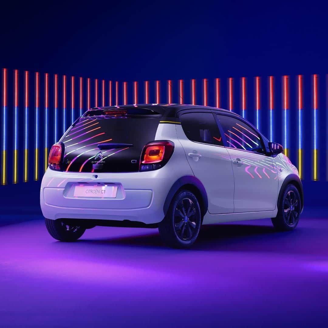 Citroënのインスタグラム：「Just like #art! Discover #CitroënC1 JCC+, a Special Edition designed by @jcdecastelbajac. Art you can drive, very soon 🖼 #Citroën #NewCar #Urban #Lifestyle #Design #Colours #Fashion #Comfort #Lights #Style #Instacar #CarsofInstagram」