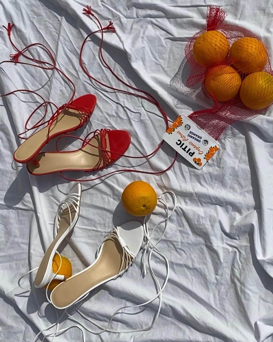 Urban Outfittersさんのインスタグラム写真 - (Urban OutfittersInstagram)「"Too obsessed so I got every color," says one reviewer. We get it. Link in bio to shop the Corinne Kitten Heel.」5月31日 1時29分 - urbanoutfitters