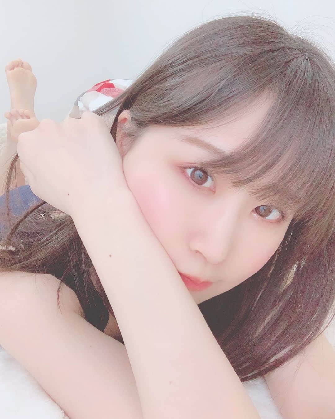八木沙季のインスタグラム：「🎂🎂 . 本日お誕生日を迎えました☺️✨ 今年はバースデーライブが中止になっちゃったけど カウントダウン配信でみんなにお祝いしてもらえて 本当に嬉しかったし、配信終わってからLINE見たら たくさんのお祝いメッセージが届いてて 本当に嬉しかったです😭🙏💓 こんな私ですがこれからもよろしくお願いします！！ まだまだ大好きなアイドル頑張ります🥰 .」