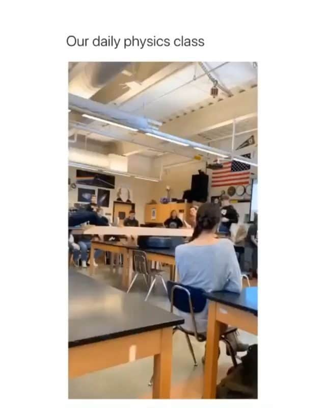 Funny Postsのインスタグラム：「••••••••••• 😂 I wasn't even allowed to do experiments 💬 Video by: Unknown 🎥 Double tap for more videos!」