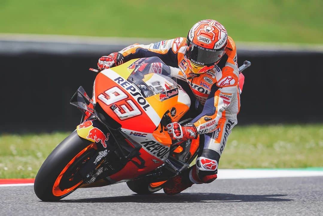 レプソル・ホンダのインスタグラム：「Scintillating Saturdays in Mugello」