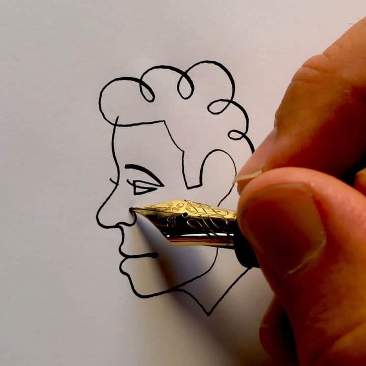 Seb Lesterのインスタグラム：「👍 or 👎? 🤔 I’m now on TikTok as ‘seblesterart’ #onelineish #calligraphy #doodle #seblester」