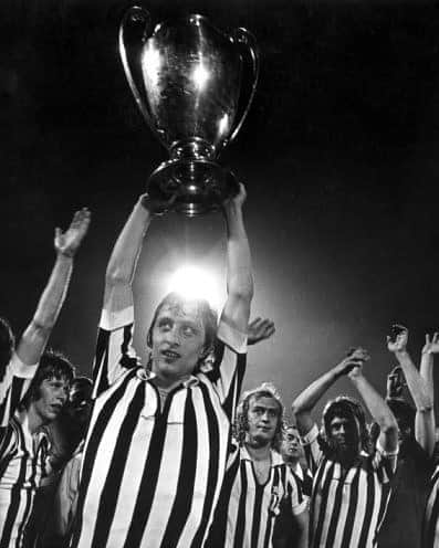 ヨハン・クライフのインスタグラム：「🏆 #OTD in 1973, Ajax beat Juventus 1-0 to win the 3rd consecutive European Cup.」