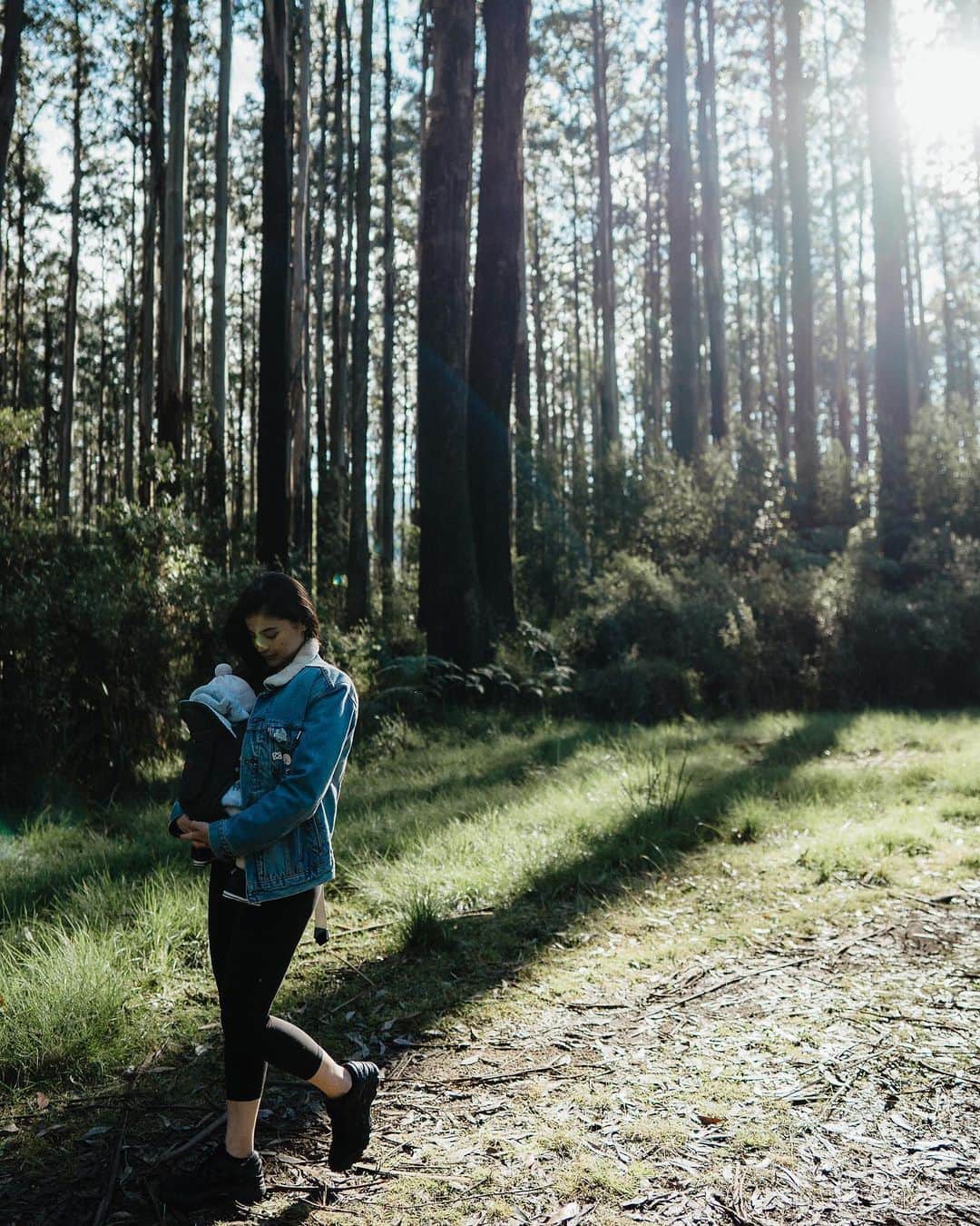 のインスタグラム：「I got you, my bb girl 🌸」