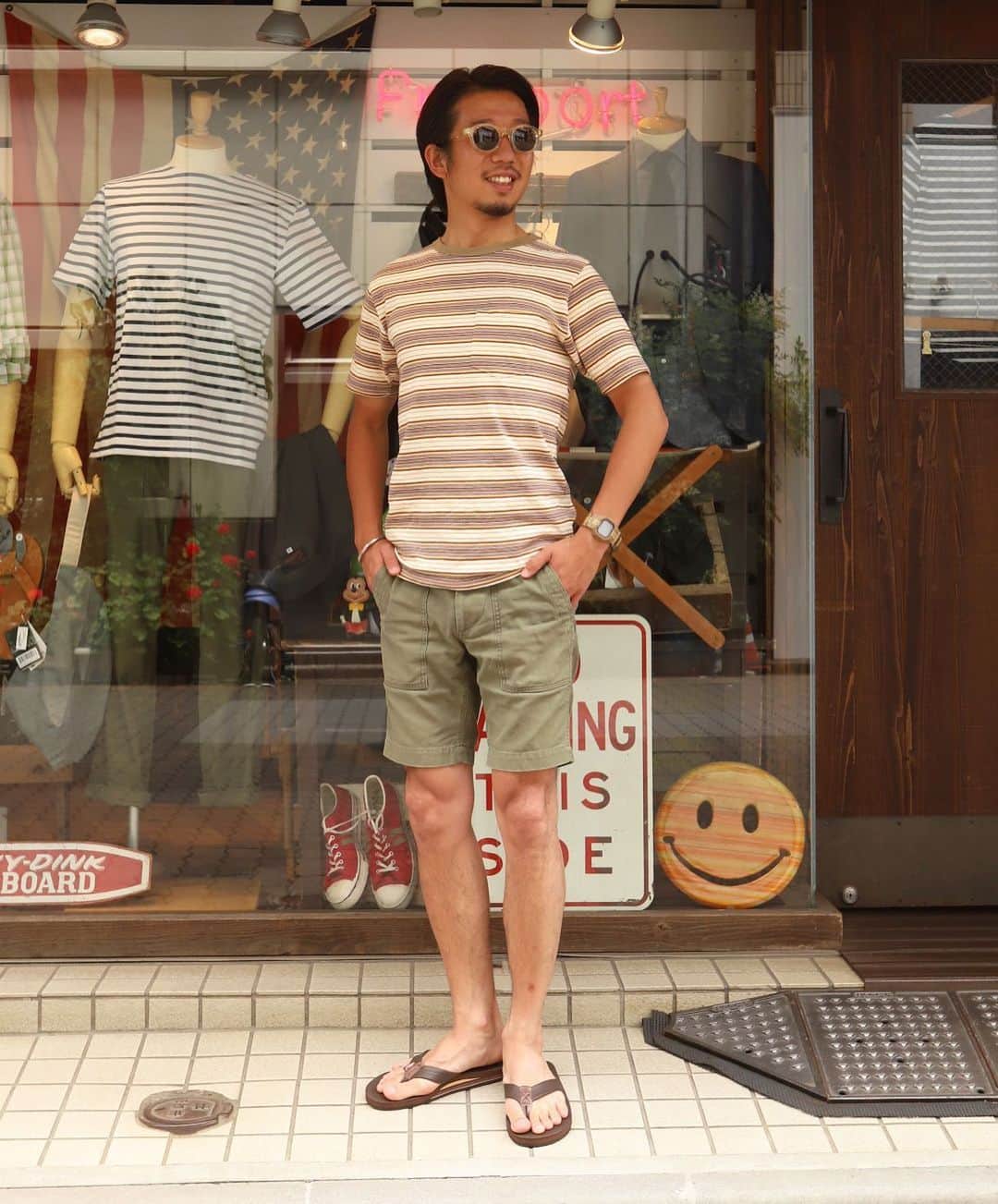 のインスタグラム：「本日のSTYLE  FOBのベイカーショーツも入荷でございます〜  #tee#felco #shorts#fobfactory #sandal#rainbowsandal #glasses#kearny #surf#ivystyle#trad #Freeportueno#tokyo#上野セレクトショップ」