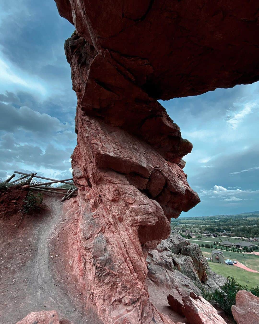 Robert Bingamanのインスタグラム：「I was driving toward this place, The Devil’s Backbone, when I got my third @nytimes breaking news notification of the weekend. I didn’t want to read it. But the will is weak. “NASA astronauts are set to launch in a SpaceX capsule. Watch Live.” Even though I was driving, I tapped through. The audio broadcast took over my car stereo. “Switching to internal power,” someone said. My heart raced. “We are go for launch.” I pulled off to the side, parked above a neighborhood tightly filled with new homes. Sleek black solar panels slung across their south sides. I was momentarily wowed by this incredible synthesis of technology and progress all around me. For me, the appeal of the space program was always the inherent hope of shedding our needs for nation and tribe, becoming a whole human race. But long after we entered space, we’re still bound by gravity, still embroiled with the same deferments. Still ruined by the fear of men. •  All systems go. Two men broke their commentary to allow for a woman’s vibrant voice. I smiled. She counted down from 10. And at around 8, what seemed like an unbearable distance from liftoff, I began to openly weep. I didn’t stop until “Dragon Separation.” I don’t know if I felt joy or great sadness. Hope or submission. There was certainly some laughter in there, though, as I caught a glimpse of myself in my pink gas station sunnies. In a flash, I saw us. We are so burdened. We are so magnificent. Ad astra, per aspera, my friends. 🖤」