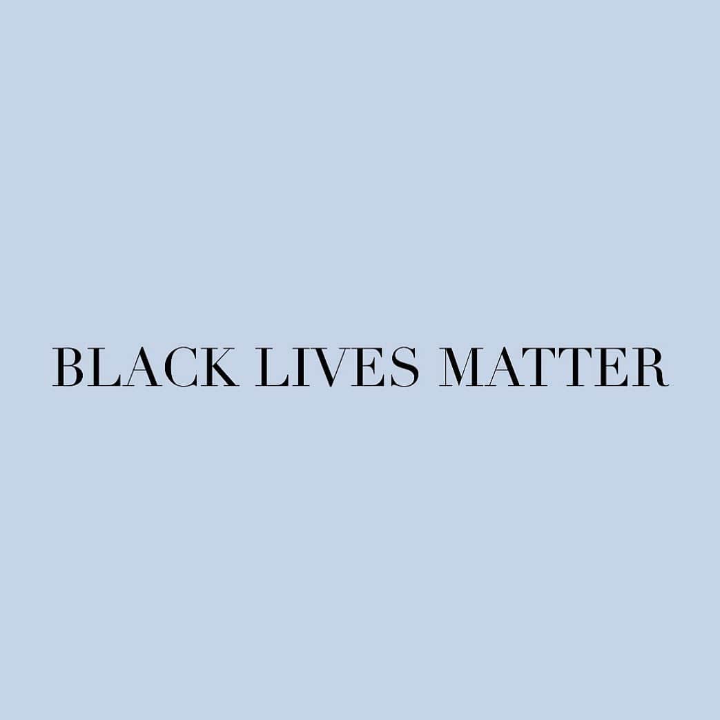 Olivia Piersonさんのインスタグラム写真 - (Olivia PiersonInstagram)「#BlackLivesMatter #justiceforgeorgefloyd #justiceforahmaud & the list goes on 💔 TEXT ‘FLOYD’ to 55156 ✨」5月31日 9時21分 - oliviapierson