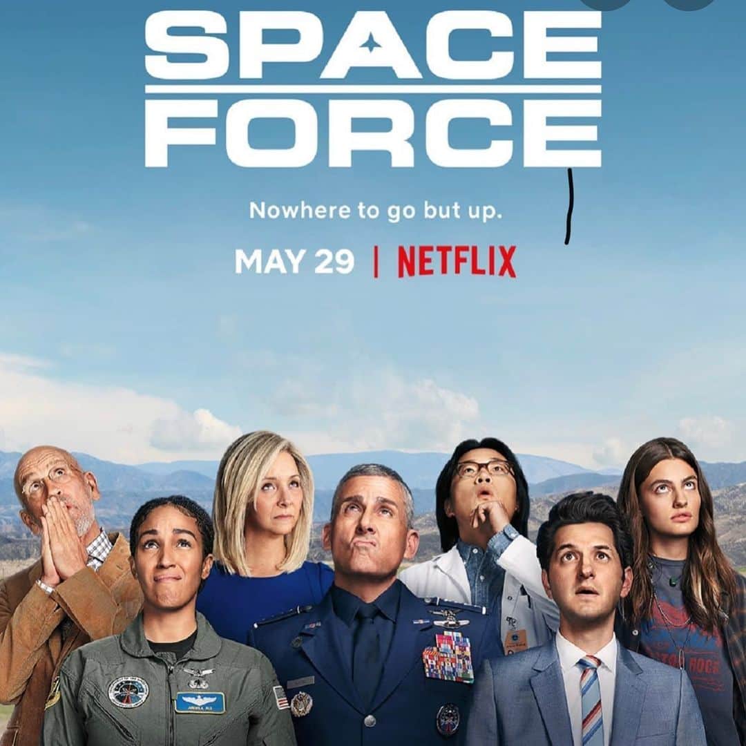 ロブ・モローのインスタグラム：「@SteveCarell #SpaceForce Feels fresh/brings laughs and needed diversion to this moment we’re in, while speaking to it/having it’s heart in the right place. The dismissive criticism it’s getting, echos resentment fueled attacks @TheMorningShow weathered  @realspaceforce @Netflix」