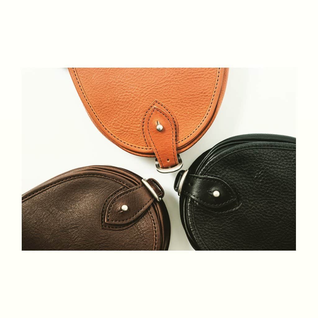 スロウさんのインスタグラム写真 - (スロウInstagram)「bonoレザー #slowbag  #slow #slow2008」6月1日 0時29分 - slow2008
